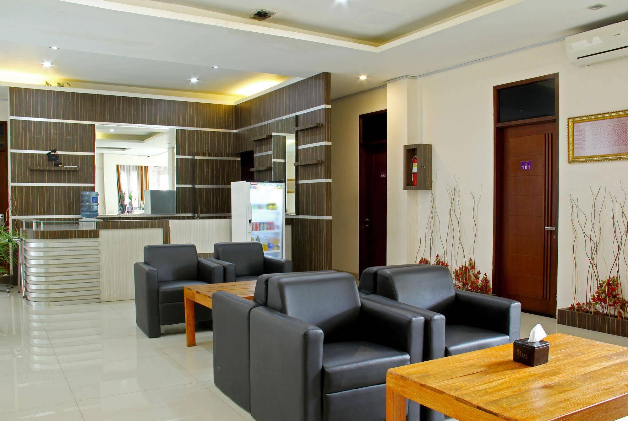 Reddoorz Plus @ Natuna Bandung Kültér fotó
